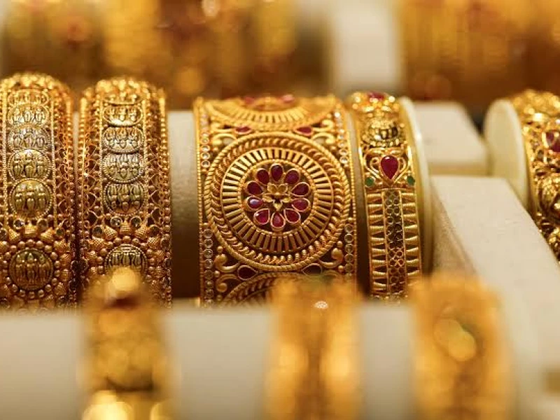 Gold prices rise for first time this year in Bangladesh